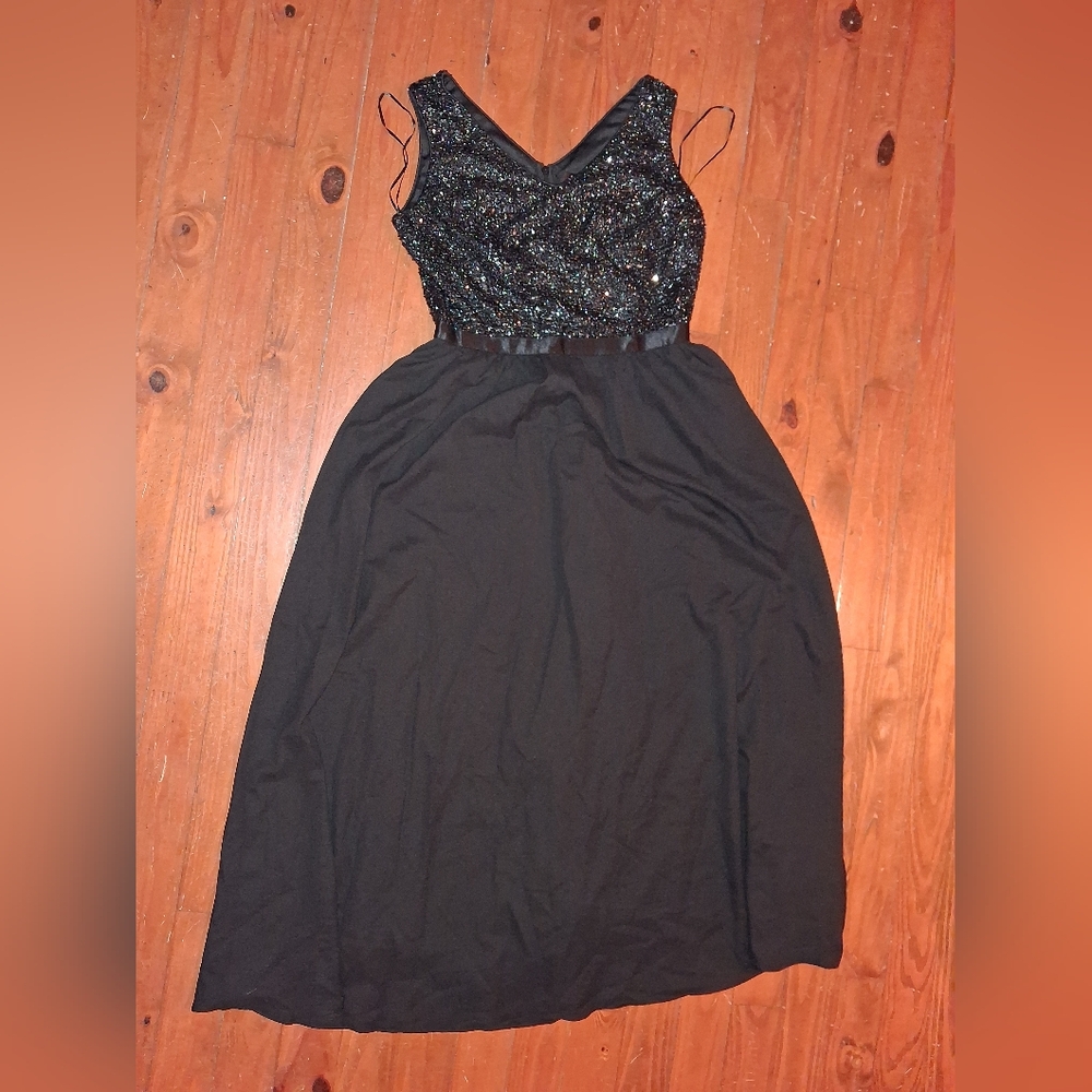 Meetjen Sequin Black Dress